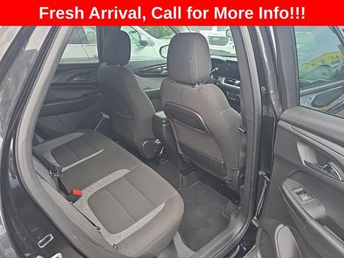 Used 2025 Chevrolet TrailBlazer LT AWD/4WD image 18