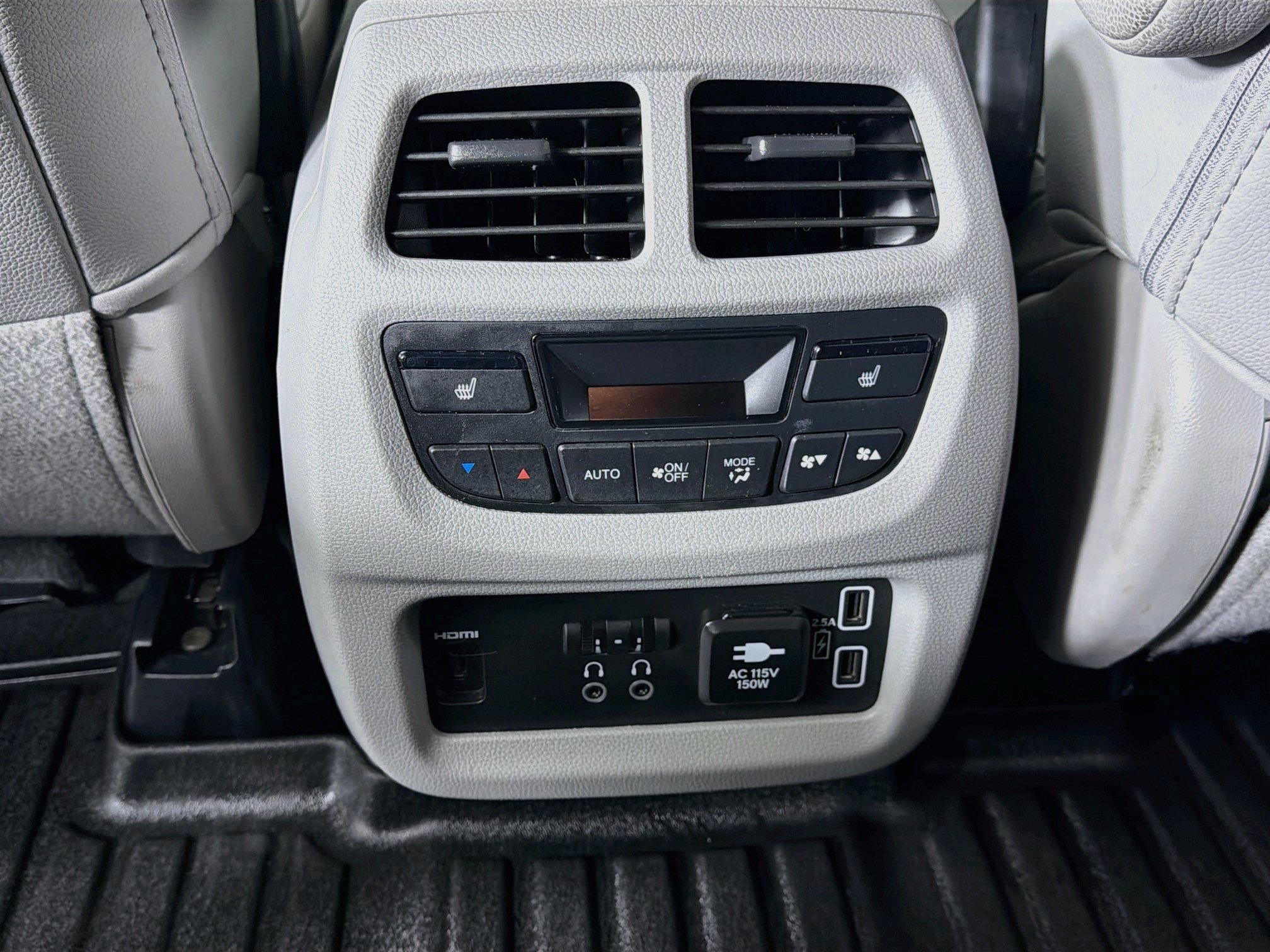 Used 2021 Honda Pilot Touring image 27