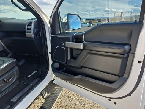 Used 2019 Ford F150 Platinum w/ Technology Package image 31