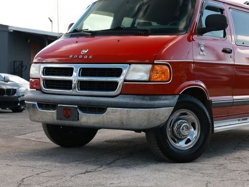 Used 2000 Dodge B3500 RWD image 23