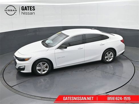 Used 2022 Chevrolet Malibu LS image 43