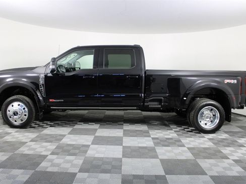 Used 2025 Ford F450 Lariat w/ Lariat Ultimate Package image 5
