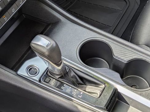 Used 2019 Nissan Altima 2.5 S FWD image 16