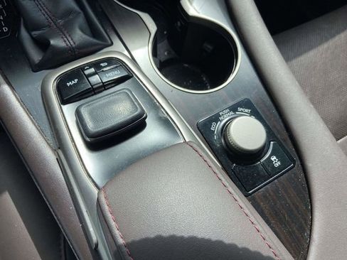 Used 2019 Lexus RX 350L FWD image 22