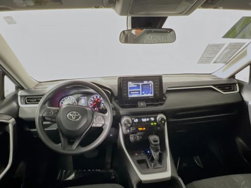 Used 2021 Toyota RAV4 XLE image 30