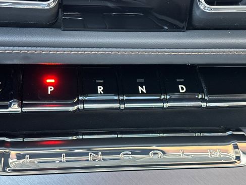 New 2025 Lincoln Aviator 2WD w/ Equipment Group 101A image 21