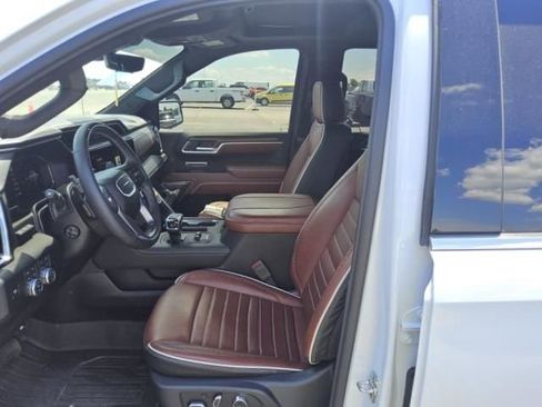 Used 2026 GMC Sierra 1500 Denali Ultimate AWD/4WD image 4