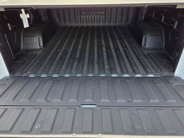 New 2026 GMC Sierra 1500 SLE w/ Preferred Package AWD/4WD image 13