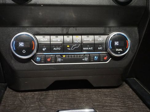 Used 2019 Ford Expedition Max Limited w/ Equipment Group 301A AWD/4WD image 16