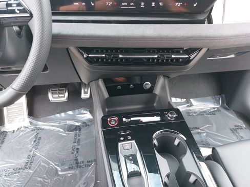 New 2027 Audi SQ6 e-tron Premium Plus AWD/4WD image 22