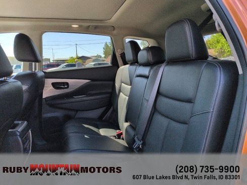 Used 2017 Nissan Murano Platinum w/ Platinum Technology Package AWD/4WD image 27