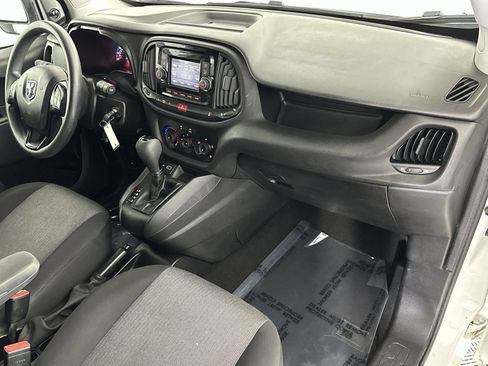 Used 2022 RAM ProMaster City Tradesman FWD image 12