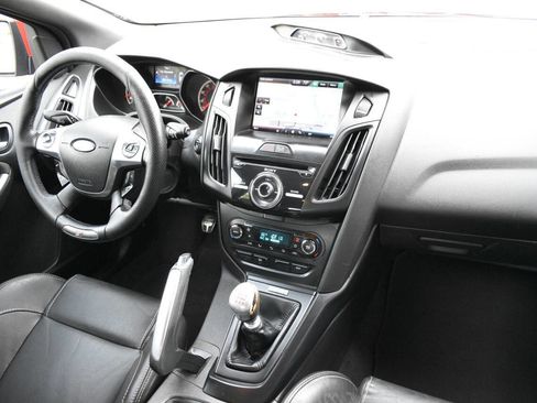 Used 2013 Ford Focus ST image 28