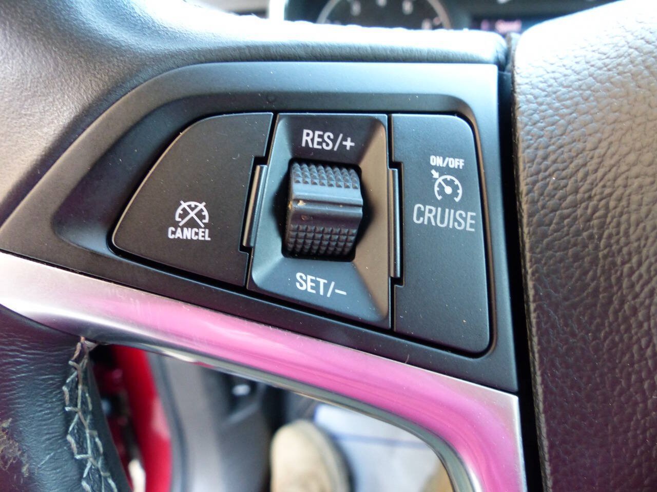 Used 2019 Buick Encore Sport Touring w/ Safety Package FWD image 40