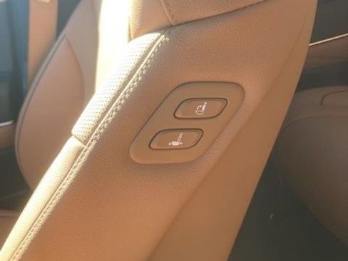 Used 2025 Genesis GV80 2.5T Prestige image 19