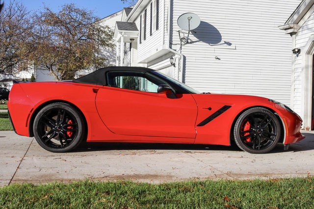 Used 2016 Chevrolet Corvette Stingray Convertible w/ 2LT Preferred Equipment Group RWD image 18