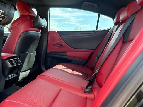 Used 2019 Lexus ES 350 F Sport w/ Accessory Package 2 FWD image 13