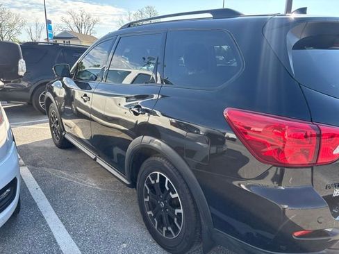 Used 2020 Nissan Pathfinder SL AWD/4WD image 5