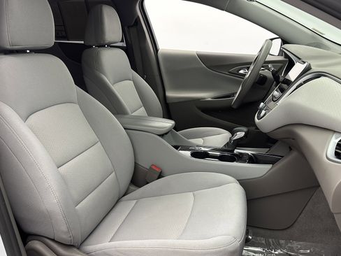 Used 2023 Chevrolet Malibu LT image 35