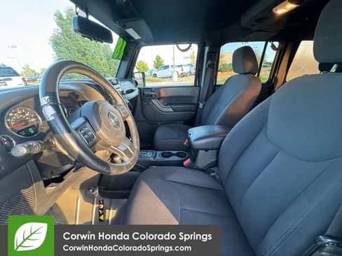 Used 2018 Jeep Wrangler Unlimited Sport S AWD/4WD image 22