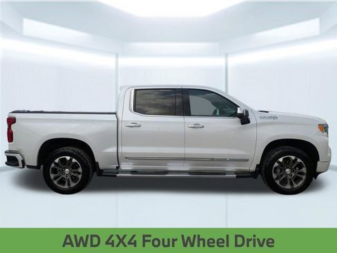 Used 2023 Chevrolet Silverado 1500 High Country w/ Technology Package AWD/4WD image 8