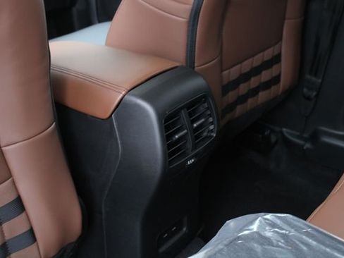 New 2026 Ford Bronco Sport Outer Banks w/ Outer Banks Tech Package+ AWD/4WD image 6
