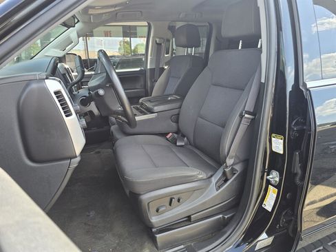 Used 2017 GMC Sierra 1500 SLE w/ SLE Value Package AWD/4WD image 10