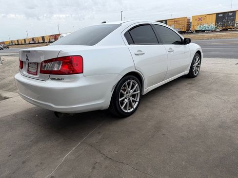 Used 2011 Mitsubishi Galant SE image 21