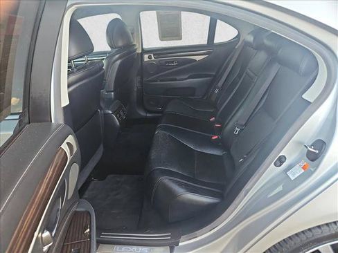 Used 2015 Lexus LS 460 AWD w/ Comfort Package image 20