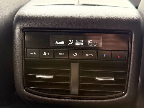 Used 2018 MAZDA CX-9 Touring FWD image 32