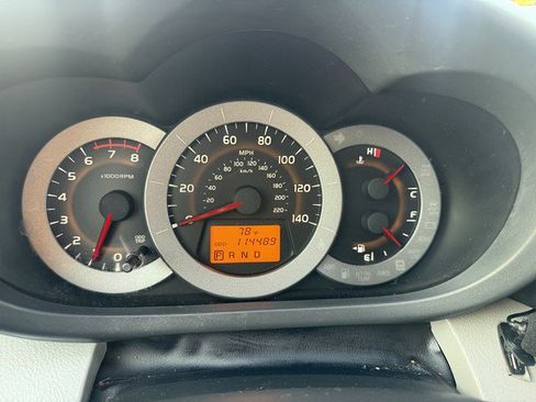 Used 2012 Toyota RAV4 4WD w/ Value Pkg image 15