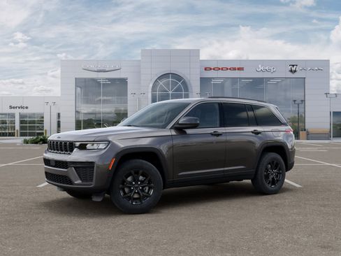 New 2026 Jeep Grand Cherokee Altitude AWD/4WD image 2