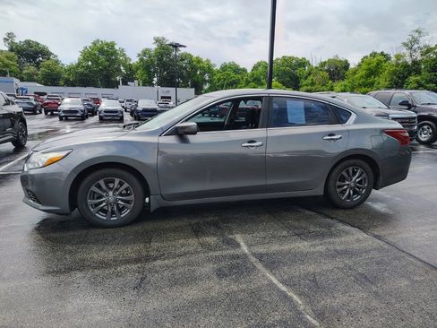 Used 2018 Nissan Altima 2.5 S w/ S Convenience Package FWD image 9