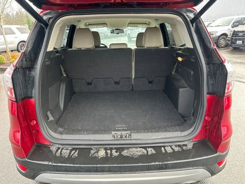 Certified 2018 Ford Escape Titanium image 33