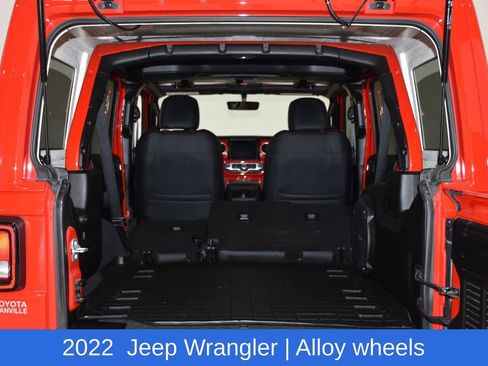 Used 2022 Jeep Wrangler Unlimited Sahara w/ Cold Weather Group image 32