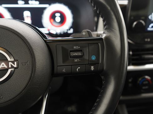 Used 2023 Nissan Pathfinder Platinum w/ Lighting Package (N93) image 26