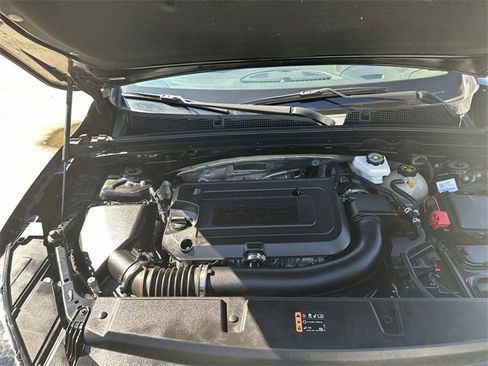 Used 2023 Buick Envision Essence image 18