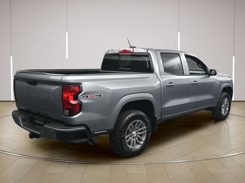Used 2026 Chevrolet Colorado LT w/ Advanced Trailering Package AWD/4WD image 21