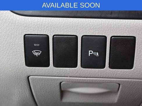 Used 2018 Toyota Highlander Limited AWD/4WD image 16