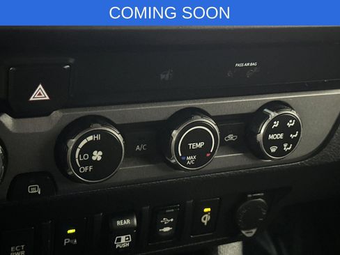 Used 2019 Toyota Tacoma TRD Off-Road image 21