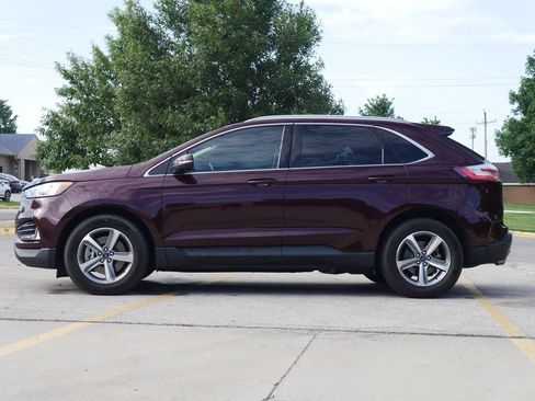 Used 2019 Ford Edge SEL w/ Equipment Group 201A AWD/4WD image 4