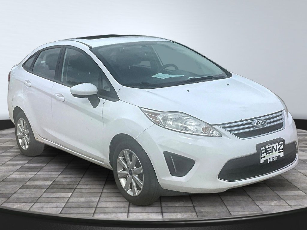 Used 2012 Ford Fiesta SE FWD image 3
