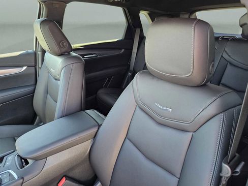 New 2026 Cadillac XT5 Luxury w/ LPO, Floor Liner Package AWD/4WD image 14