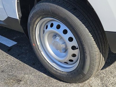 New 2026 Ford Maverick XL image 9