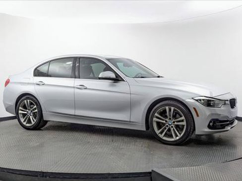 Used 2017 BMW 330i Sedan RWD image 9