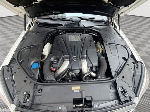 Used 2017 Mercedes-Benz S 550 Sedan image 18