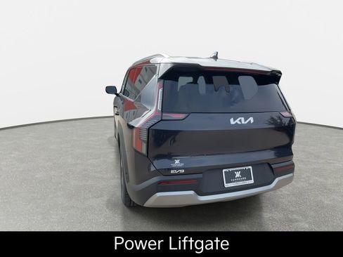 New 2026 Kia EV9 Wind AWD/4WD image 8