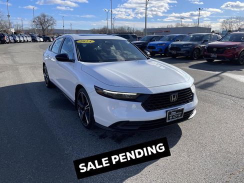 Used 2024 Honda Accord Sport image 1