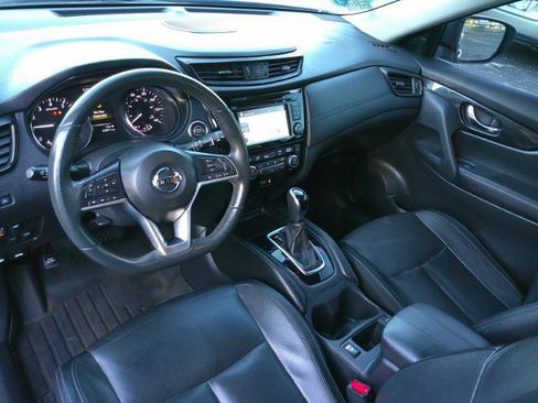 Used 2017 Nissan Rogue SL w/ SL Premium Package FWD image 11