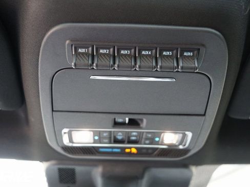 Used 2024 Ford F350 Platinum image 35